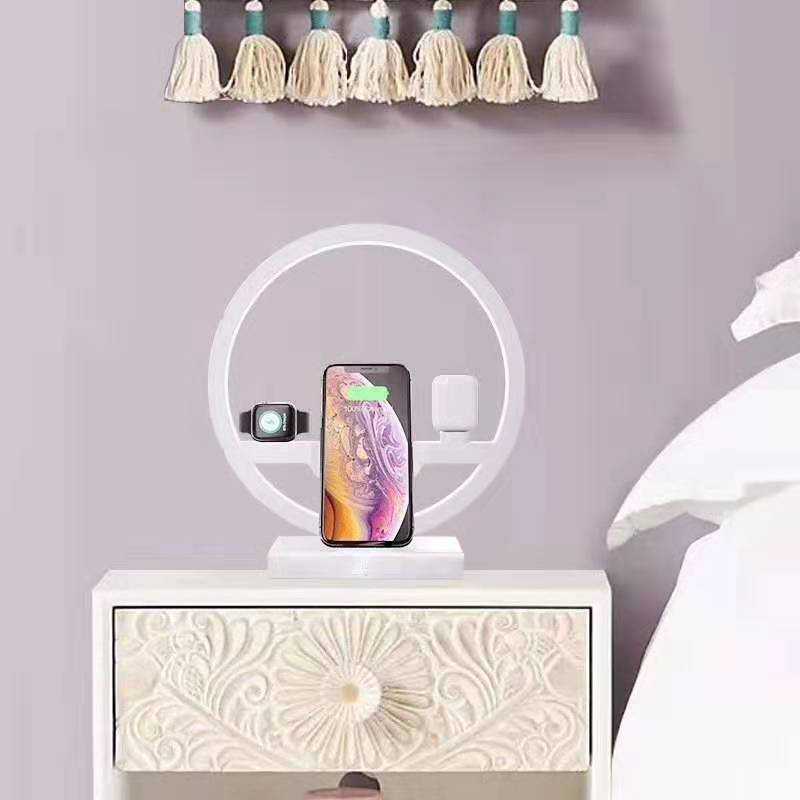 4-in-1 Smart Bedside Lamp with Fast Charger04-in-1 BedlampZenova